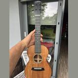Predám ukulele Cascha Concert Ukulele Acacia Solid Top (23")