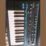 Prodám Novation Bass station II (+obal)