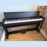 Digitální piano KORG C1