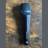 Sennheiser e945