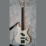 Aria Pro II Deluxe RSB Series Vintage White Made in Japan.