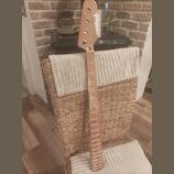 Krk Fender jazz Bass, ROASTED MAPLE 