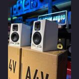 Adam A4V studiové monitory