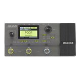 Stříbrný kytarový procesor s nápisem GE 200 Amp modelling & Multi Effects. Zařízení obsahuje displej s textem P001 SWEETY, několik ovládacích knoflík…
