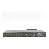Černý rackový kytarový předzesilovač s nápisem Peavey Rock Master TUBE GUITAR PREAMP a označením MADE IN U.S.A. Přední panel obsahuje dva vstupy (HIG…