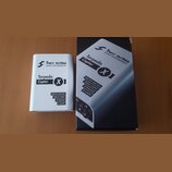 Na fotografii jsou dvě krabice od produktu Torpedo Captor X značky Two notes AUDIO ENGINEERING. Jedna krabice je bílá a druhá černá, obě mají stejný…