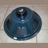 Modrý reproduktor s kovovým rámem a černým středovým magnetem. Na horní části magnetu je modrý štít s nápisem Jensen NEO a na rámu bílý nápis www.jen…