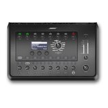 Černý mixovací pult s osmi kanály, na kterém je nápis BOSE. Uprostřed se nachází displej s texty CH 1, ToneMatch(tm), Vocal Mics a Handheld Mics, ved…