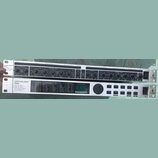 Dvě rackové jednotky v kovovém šasi. Horní zařízení nese nápisy COMPOSER PRO, MODE INTERACTIVE DYNAMICS PROCESSOR MDX 2200 s ovládacími prvky pro Exp…