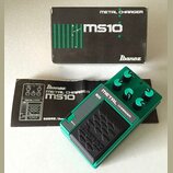 Zelený kytarový efekt s nápisy METAL CHARGER a MS10. Na spodním černém spínači je vyražené logo Ibanez. Součástí je originální černá krabice s nápisy…