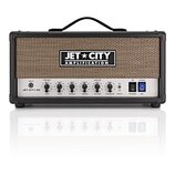 Černý kytarový kombozesilovač s hnědou texturovanou přední síťovkou. Na síťovce je umístěno logo JET CITY AMPLIFICATION a na ovládacím panelu nápis J…