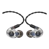 Dvě šupínkované in-ear sluchátka s průhledným plastovým tělem a černým opleteným kabelem. Na vnitřním centerXu obou sluchátek je viditelné logo znázo…