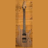 Elektrická kytara s dřevem v přirozené hnědé barvě a tmavým hmatníkem. Na hlavě je viditelné logo Cort. Nástroj má dva humbuckery, jeden ovládací kno…