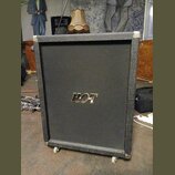 HOT 2X12 (kytarový box)