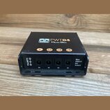 Černý napájecí adaptér s nápisem Palmer PWT04 Power Bar. Zařízení má čtyři výstupní konektory označené čísly 1 až 4 a textem 9V. Na boku je uveden ná…