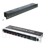 Horní fotografie zobrazuje černý rackový patchpanel s řadou konektorů. Na levé straně je vidět nápis NEUTRIK a označení A a B.

Dolní fotografie zobr…