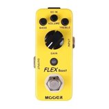 Žlutý kytarový efekt s nápisy FLEX Boost a MOOER. Na horní části jsou tři černé ovládací knoflíky s popisky BASS, VOLUME a TREBLE a vstup DC IN. Upro…