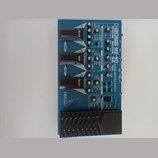 Modré multifunkční efektové pedály s nápisem BOSS ME-50 GUITAR MULTIPLE EFFECTS. Zařízení obsahuje tři stoupací spínače s označením OD/DS, MOD a DELA…