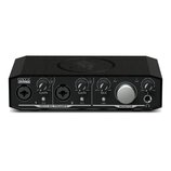 Černý zvukový interface s nápisem ONYX Producer 2-2. Přední panel obsahuje dva kombinované XLR/jack vstupy, dva ovratidla GAIN, jeden ovratil MIX a v…