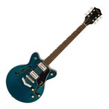 Kytara s polodupatým tělem v modré barvě a hnědým hmatníkem. Na hlavě i na černé pickguardu je bílý nápis GRETSCH. Nástroj má dva humbuckery, tři ovl…