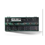 Tmavě zelený kytarový pedalboard s nápisem PROFILER REMOTE a logem KEMPER. Zařízení obsahuje displej s textem Gondwana Mars Lead, několik tlačítek a…