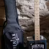 BOHEMIAN Oil Can Guitar