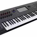 Yamaha Montage 6 &ndash; vlajkov&aacute; loď, 100%, jako nov&aacute;, sleva 54 %