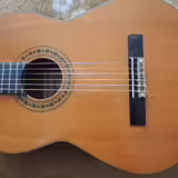 Star&scaron;&iacute; kytara Kingston C-70