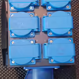 BOX - 6x zasuvka