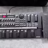 BOSS GT-8 Kytarov&yacute; efektov&yacute; procesor 