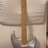 Fender H. E. R. Stratocaster Chrome Glow