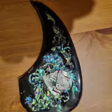 Pickguard na kytaru