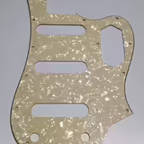 Squier Bass VI pickguardy