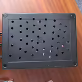 Unik&aacute;tn&iacute; nap&aacute;jeci stabilizovan&yacute;  (odděleně) zdroj