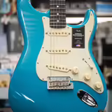 Fender American Professional II Stratocaster Miami blue