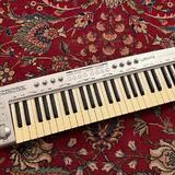 Moving out`sale/ behringer UMX49