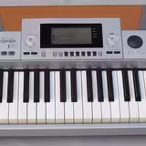 Digit&aacute;ln&iacute; piano (559 zvuků!)