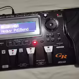 Gitarov&yacute; syntetiz&aacute;tor/multiefekt Roland GR-55