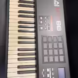 Akai MPK 88  - NOV&Aacute; CENA