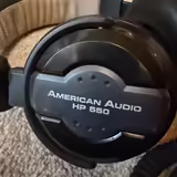 Sluch&aacute;tka American Audio HP550