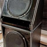 Prodám dva masivní kytarové reproboxy 1x12