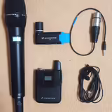 Bezdr&aacute;tov&yacute; set Sennheiser avx