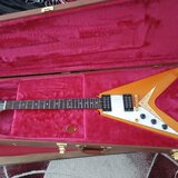 Prodám levorukou  Epiphone Flying V Korina 