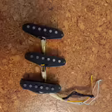 Q pickups: sada sn&iacute;mačů pro Stratocaster