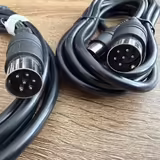 DIN 6pinov&yacute; kabel pro přenos sign&aacute;lu