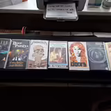 Origin&aacute;ln&iacute; videokazety 1x hran&eacute; Live 7ks.