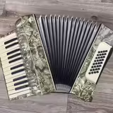 Harmonika Weltmeister Export 32 bass