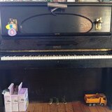 Piano - pianino - klavír Brož