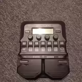 Multiefekt na kytaru Zoom G1 four