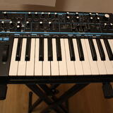 Prodám syntezátor NOVATION BASS STATION II.